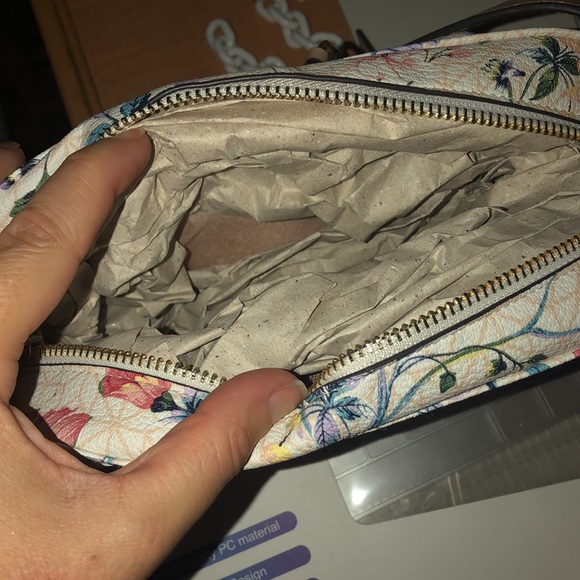 Flowery crossbody bag - NWT - Picture 4 of 6